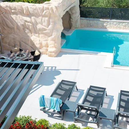 Villa Elais Luxury *