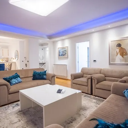 Elais Luxury Villa