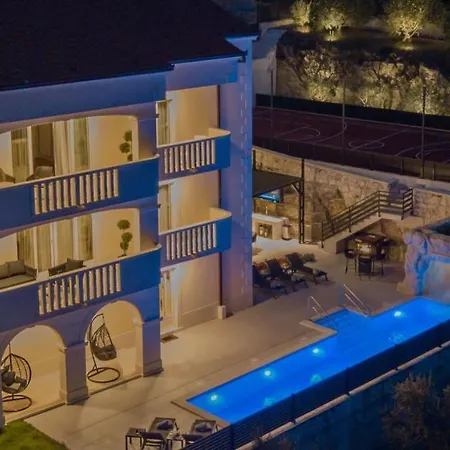 Elais Luxury Villa Podstrana
