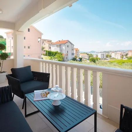 Villa Elais Luxury Podstrana