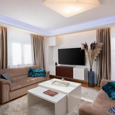 Elais Luxury Villa *